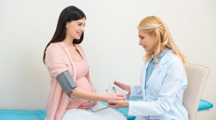 Entenda a importância de controlar pressão arterial durante a gravidez