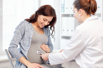 Além do ultrassom, quais outros exames são indicados na gravidez?